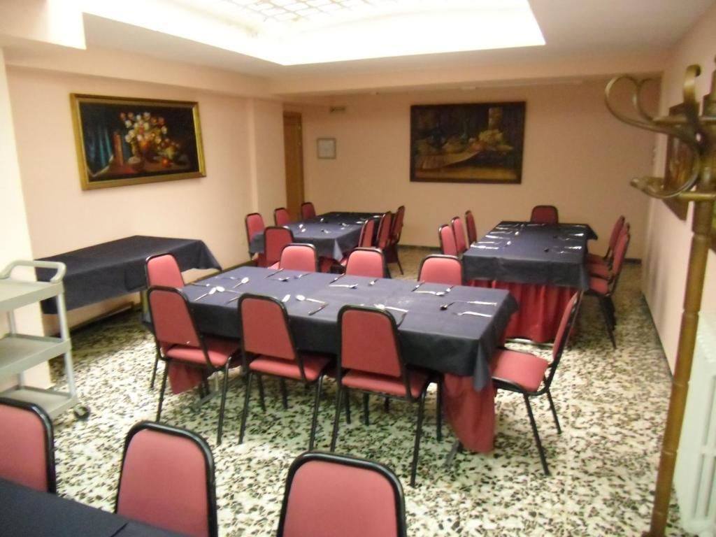 Hostal Don Suero León Eksteriør billede