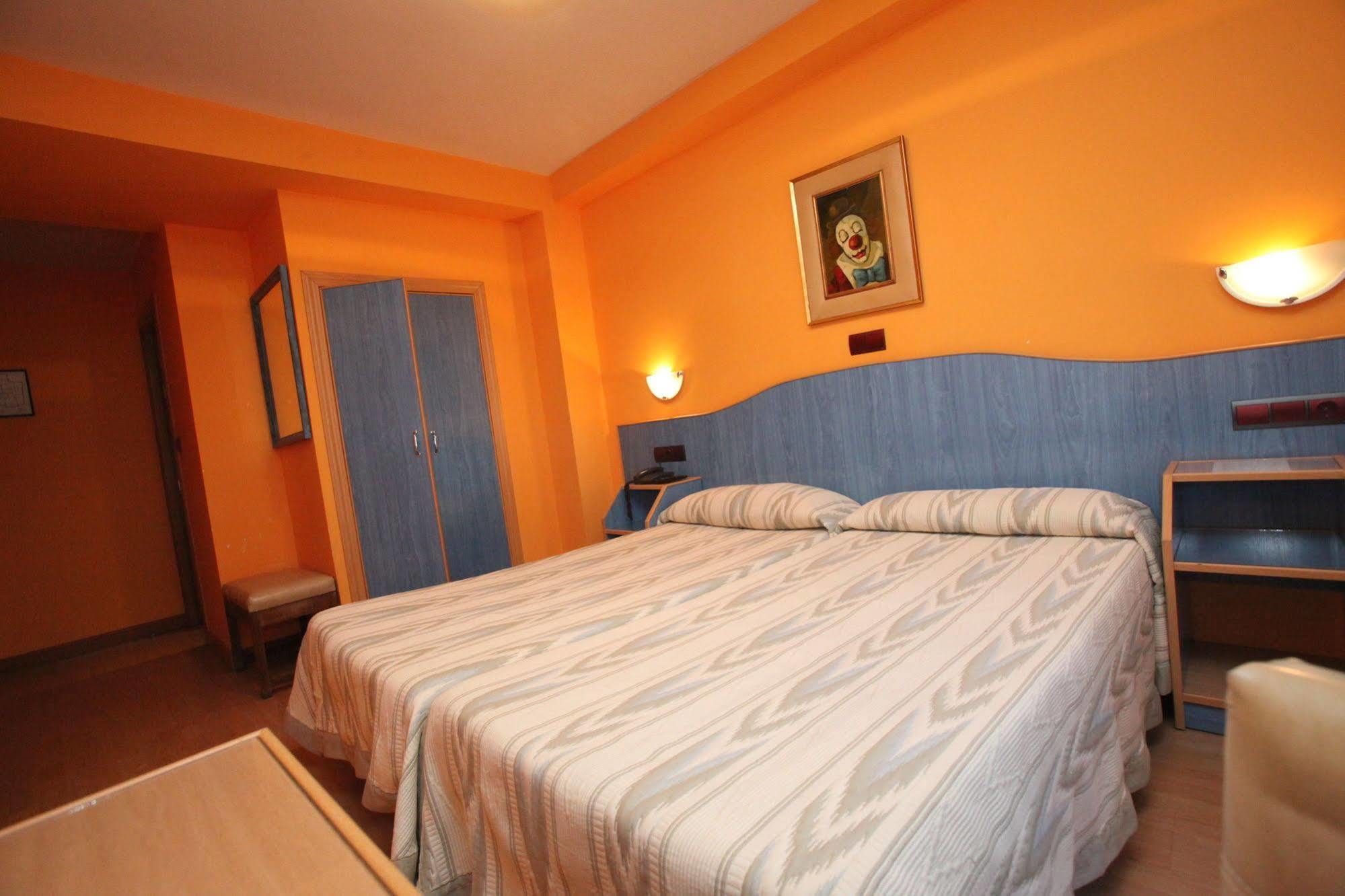 Hostal Don Suero León Eksteriør billede